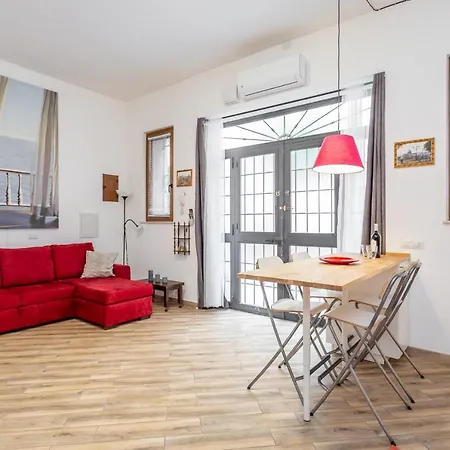 Cozy Loft In Trendy Trastevere Neighborhood Appartement