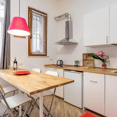 Cozy Loft In Trendy Trastevere Neighborhood Apartment